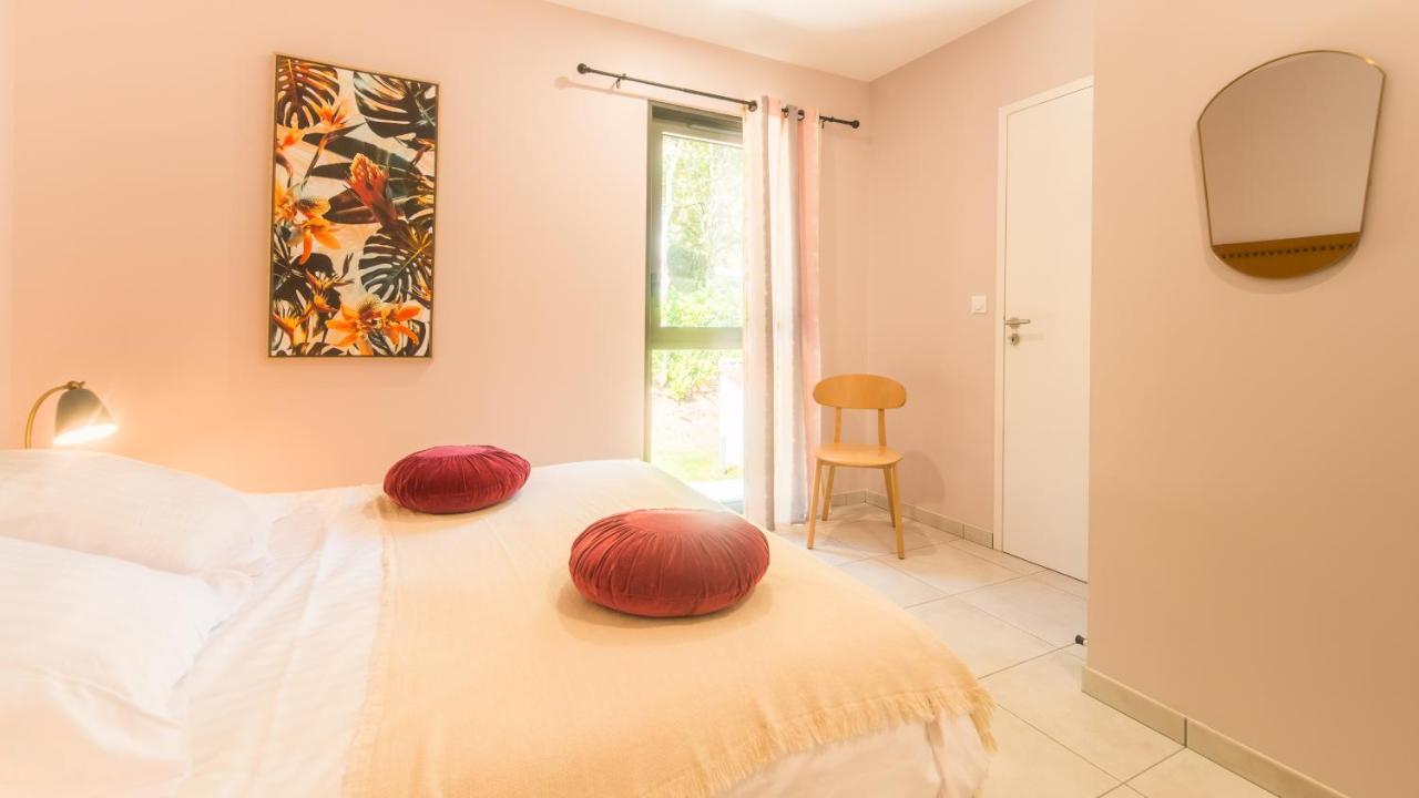 "Le Soleil Levant" Avec Balcon Et Parking Prive, 2 Adultes Et 1 Enfant Sarlat Exterior foto