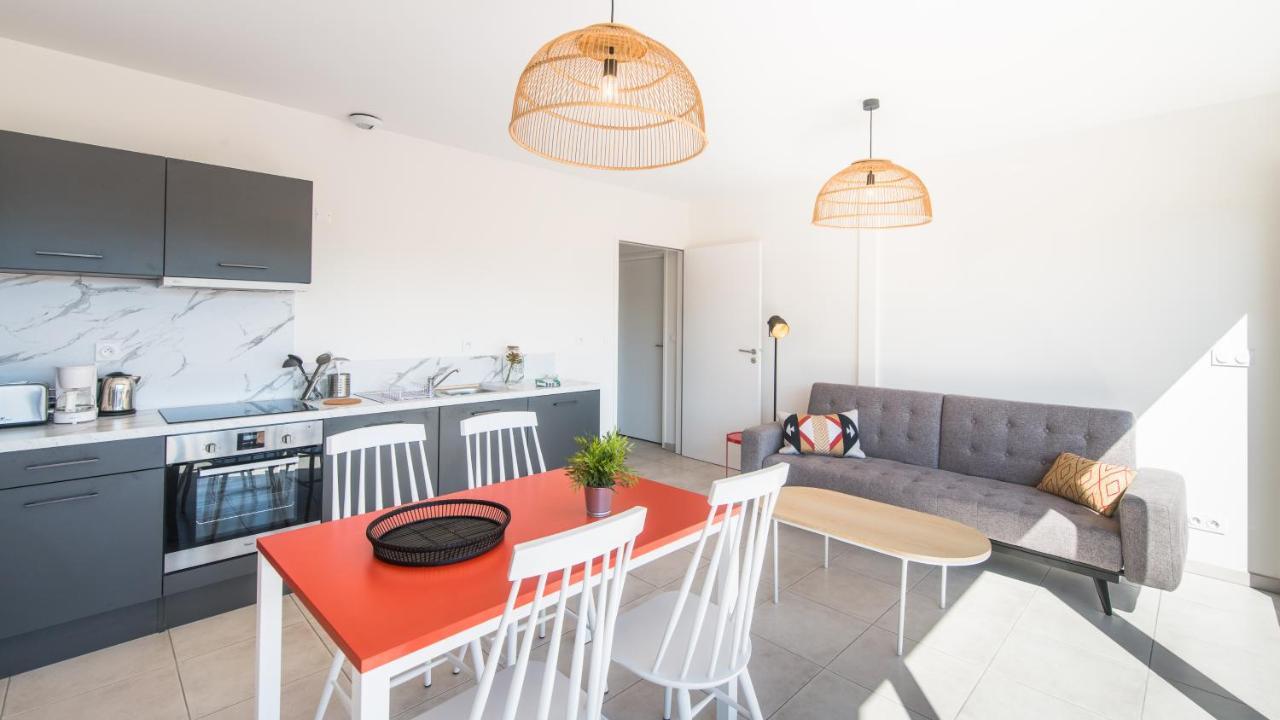 "Le Soleil Levant" Avec Balcon Et Parking Prive, 2 Adultes Et 1 Enfant Sarlat Exterior foto
